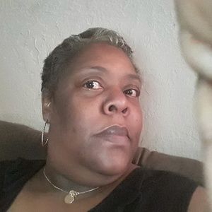 Meet your Posher, Corina